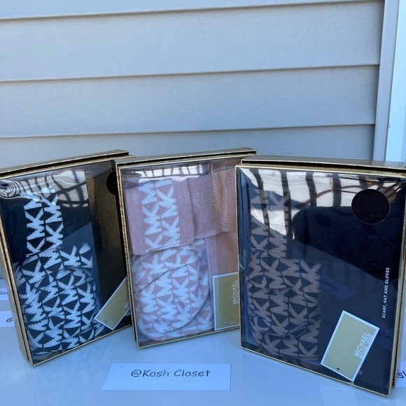 Michael Kors Hat,Gloves & Scarf Set MK Signature Cold Weather Chocolate - Picture 9 of 10